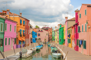 Fototapeta na wymiar Colorful houses in Burano, Italy
