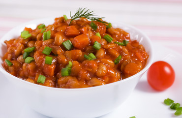 Braised beans with mushrooms, cherry and green onion
