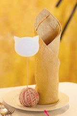 plate for guest in the form of a cat