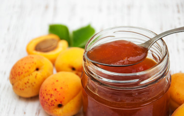 Apricots jam