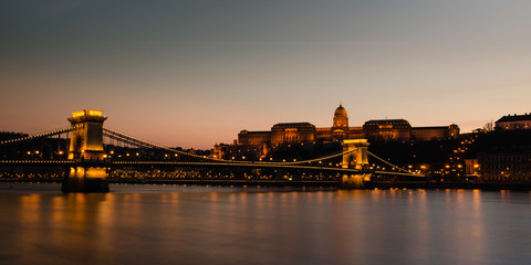 Budapest - Chain bridge 1 - 103836226