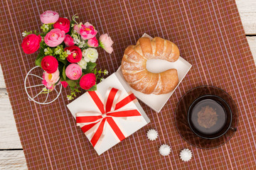 Send a gift to breakfast