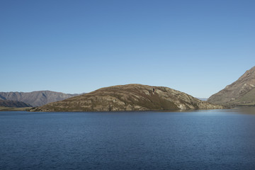 Lago azul de Wanaka, Isla Sur de Nueva Zelanda