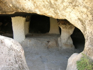 Charsteen cave Duhok