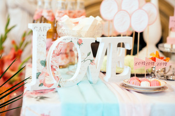 Table decor with flowers