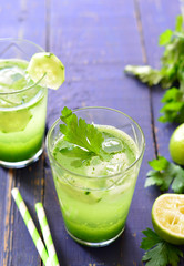 Healthy green detox drink