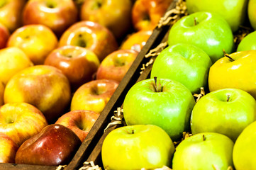 スーパーマーケットのリンゴ