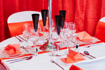 Beautidul table set for wedding reception
