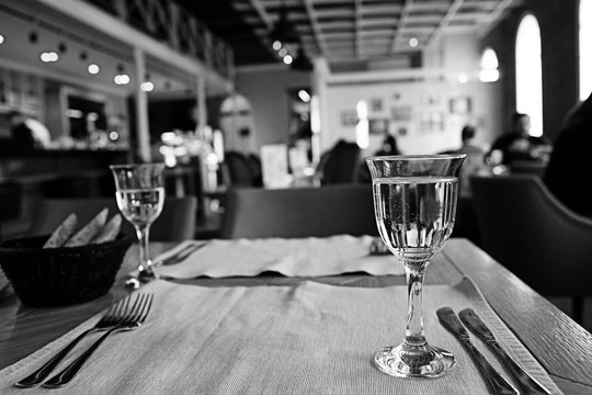 Fototapeta black and white photo restaurant serving