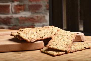 Gourmet whole wheat crackers