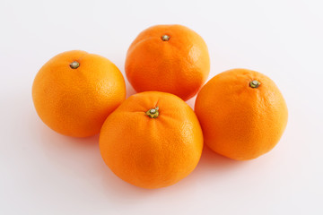 新鮮なオレンジ