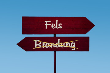 Schild 48 - Fels
