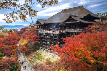 Kiyomizu-dera, officially Otowa-san Kiyomizu-dera is an independent Buddhist temple in eastern Kyoto. - obrazy, fototapety, plakaty