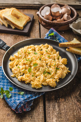 Scrambled eggs rustic style