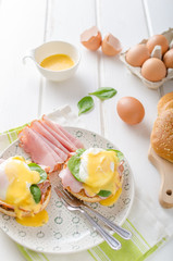 Egg Benedict with ham