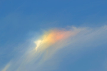 Nuvola iridescente