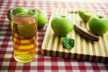 fresh apple juice