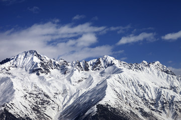 Fototapeta na wymiar Winter mountains at sunny day