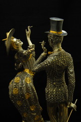 Figurine - Smoking woman with a man