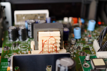 power supply in electronic device