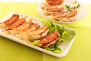 おいしそうな焼き餃子