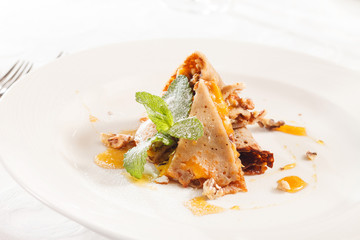 crepes with honey and walnuts