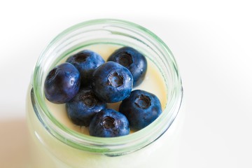 yogurt with blueberries