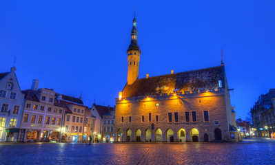 Fototapeta na wymiar Tallinn Town Hall and Raekoja Square , Tallinn, Estonia