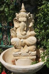 Statua del dio elefante
