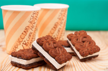 zephyr cookie with tea on wooden background