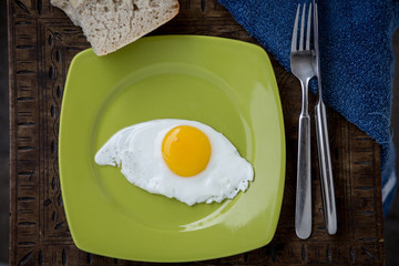 Fried egg and bread