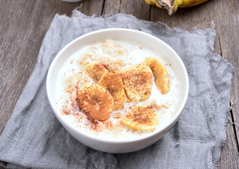 Banana oats porridge