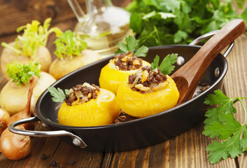 Turnip stuffed with minced meat