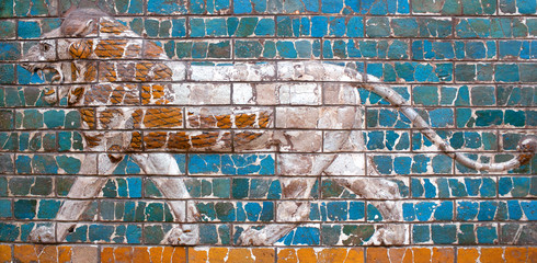  Glazed brick panel with Lion - details of the Babylonian Ischtar Tor