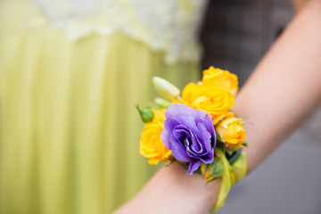 Wedding flower dressing for hand