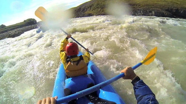 Two people kayaking in Iceland
