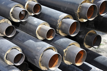 Steel pipe with heat insulation