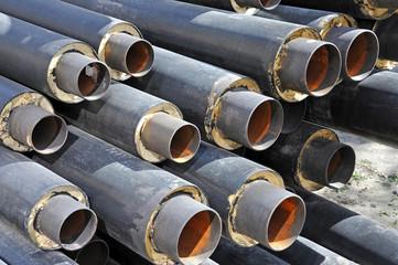 Steel pipe with heat insulation