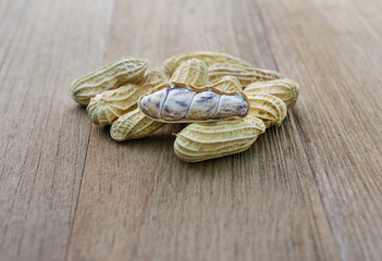 Boil peanut on wooden