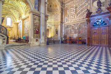 Kościół w Bergamo - obrazy, fototapety, plakaty