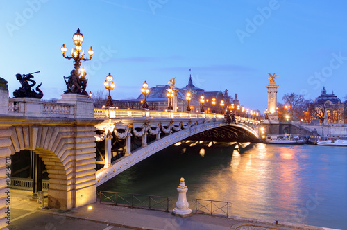 Мост во Франции бесплатно