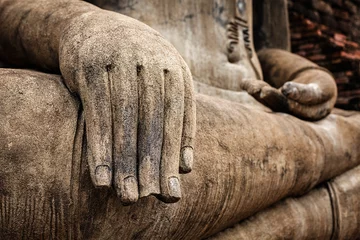 Photo sur Plexiglas Bouddha Détail de la main de la statue de Bouddha en gros plan