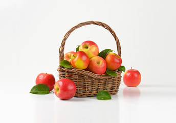 Naklejka na ściany i meble basketful of red apples