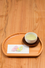 八の字結びのゼリー菓子