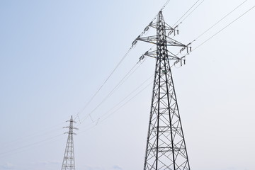 送電線／山形県の庄内地方で、送電線を撮影した写真です。