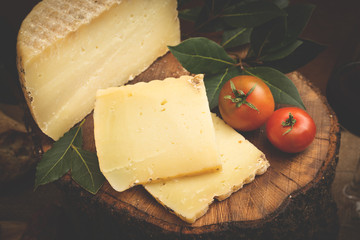 Pecorino stagionato, Italian hard cheese © Alessio Orrù