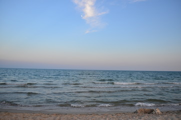 Море с волнами / Sea with waves