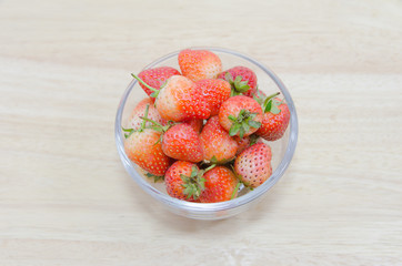 Juicy, fresh strawberries in a bowl