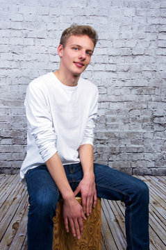 Teenager beim Musikspielen