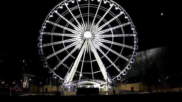 Cinemagraph Of a Large Ferris Wheel at Night
